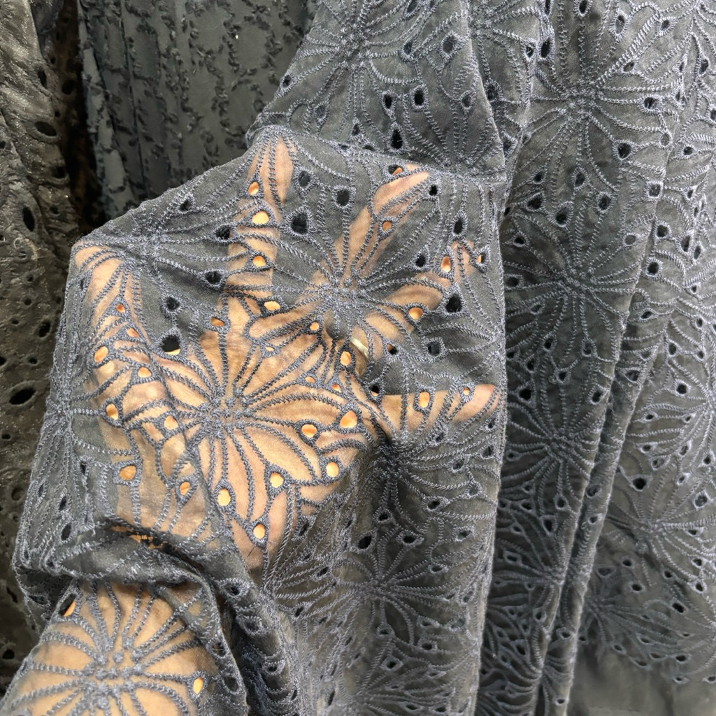 KAIN BORDIR BOLONG - kain bordir luxury - kain sifon bordir - kain sifon yoryu bordir motif bunga im