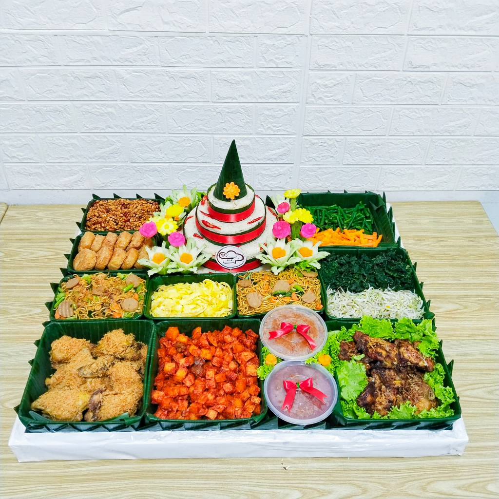 

Jual Tumpeng Nasi Kuning/Tumpeng Ulang Tahun/Tumpeng Nasi Kuning Kotak