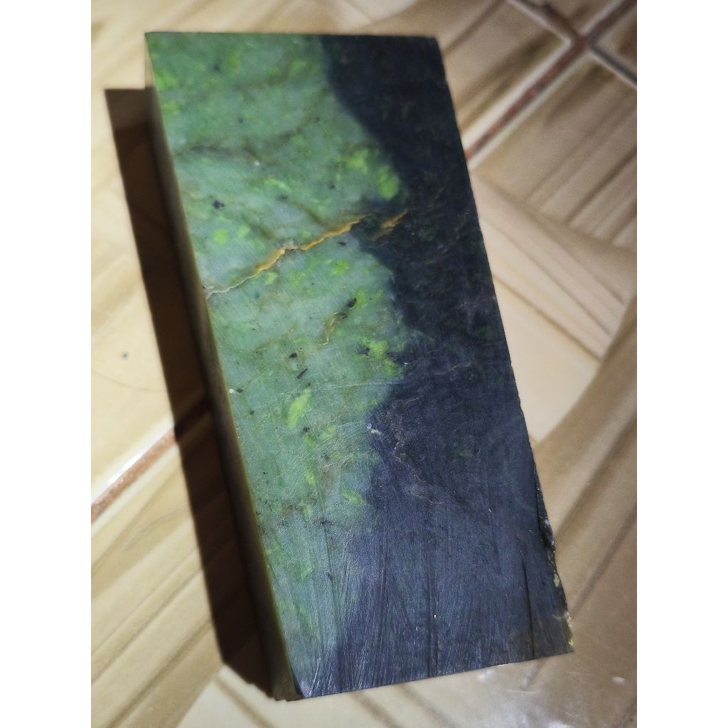 900 gram giok neprite Jade aceh