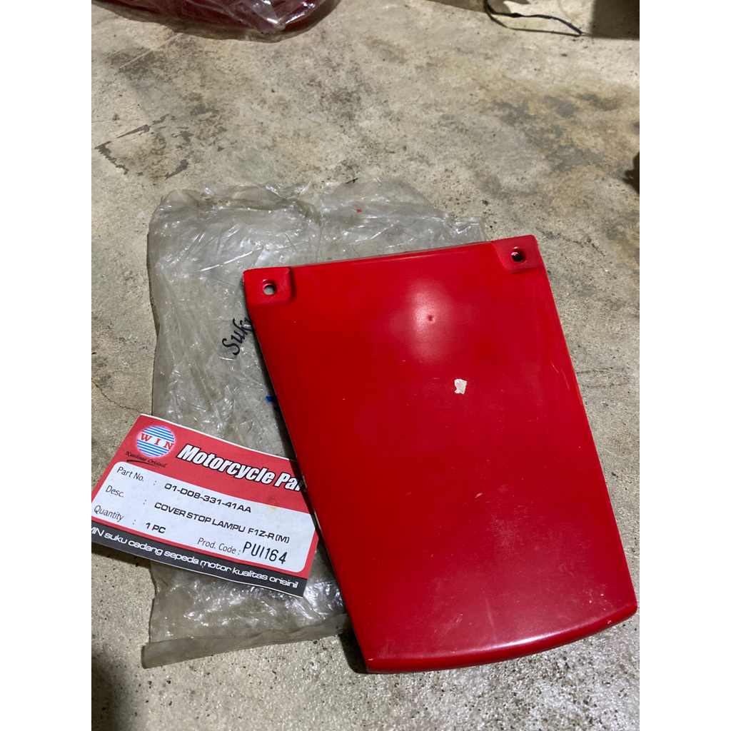 Pet Sambungan Body Belakang Merah F1ZR tanpa lubang Vega old Merk Strong