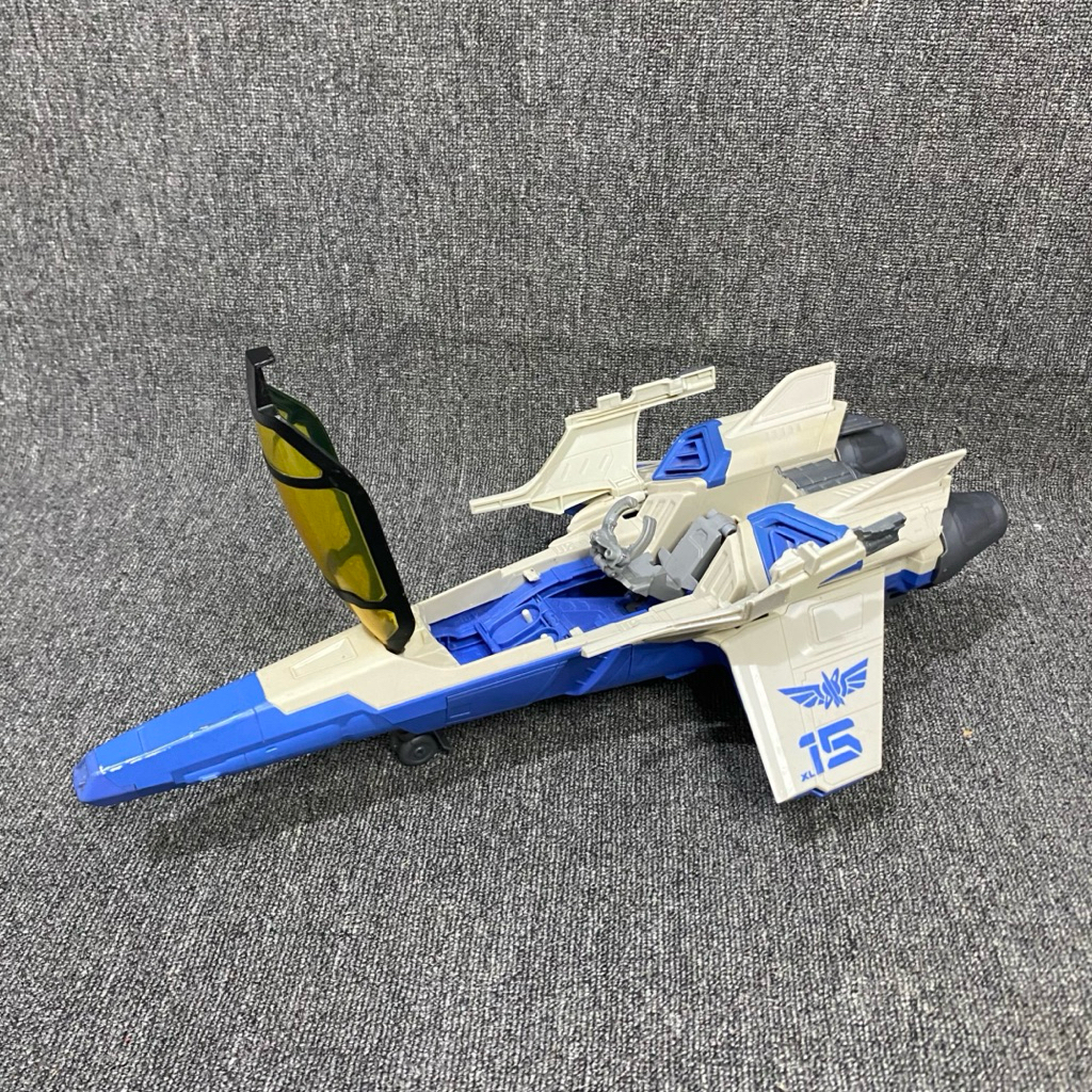 disney pixar lightyear blast and battle XL-15 spaceship