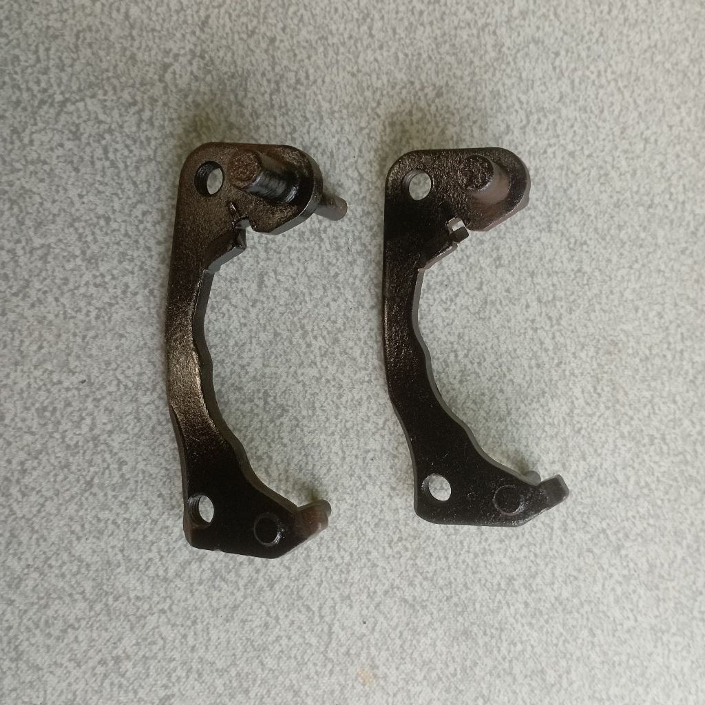 BRECKET BESI DUDUKAN cakram BELAKANG SUJUKI SATRIA 2TK SATRIA LUMBA