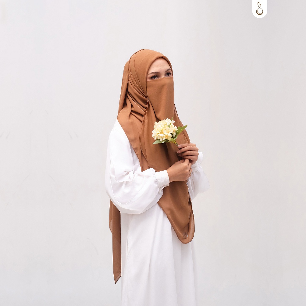 KODE R24Z    Jilbab Segi Empat Jumbo Syari 14cmx14cm Gratis Cadar