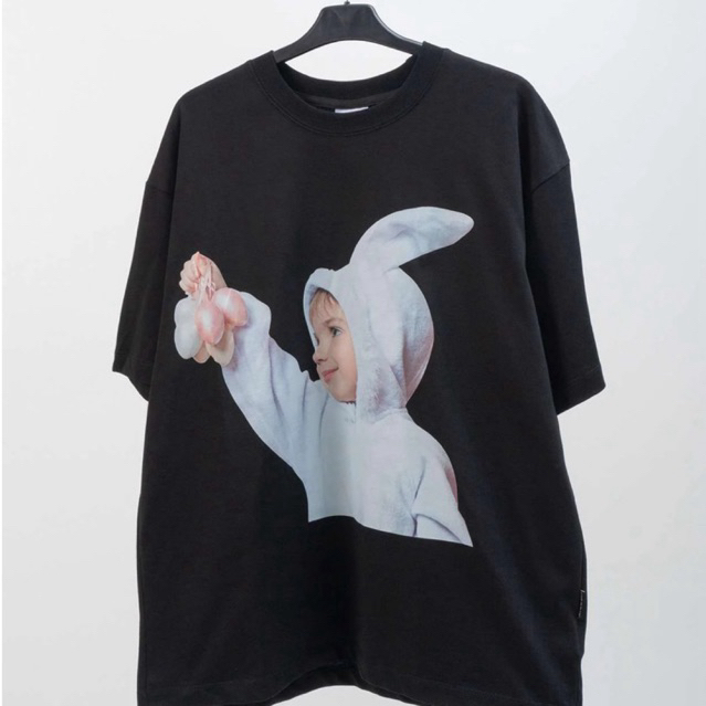 Baju ADLV Acmedelavie T-Shirt Black Rabbit
