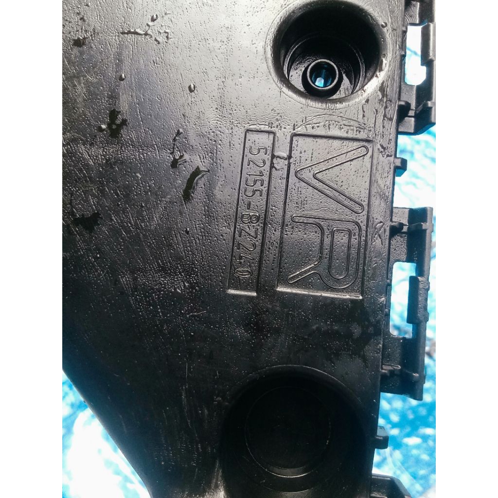 Breket bumper belakang Avanza Veloz tahun 2022