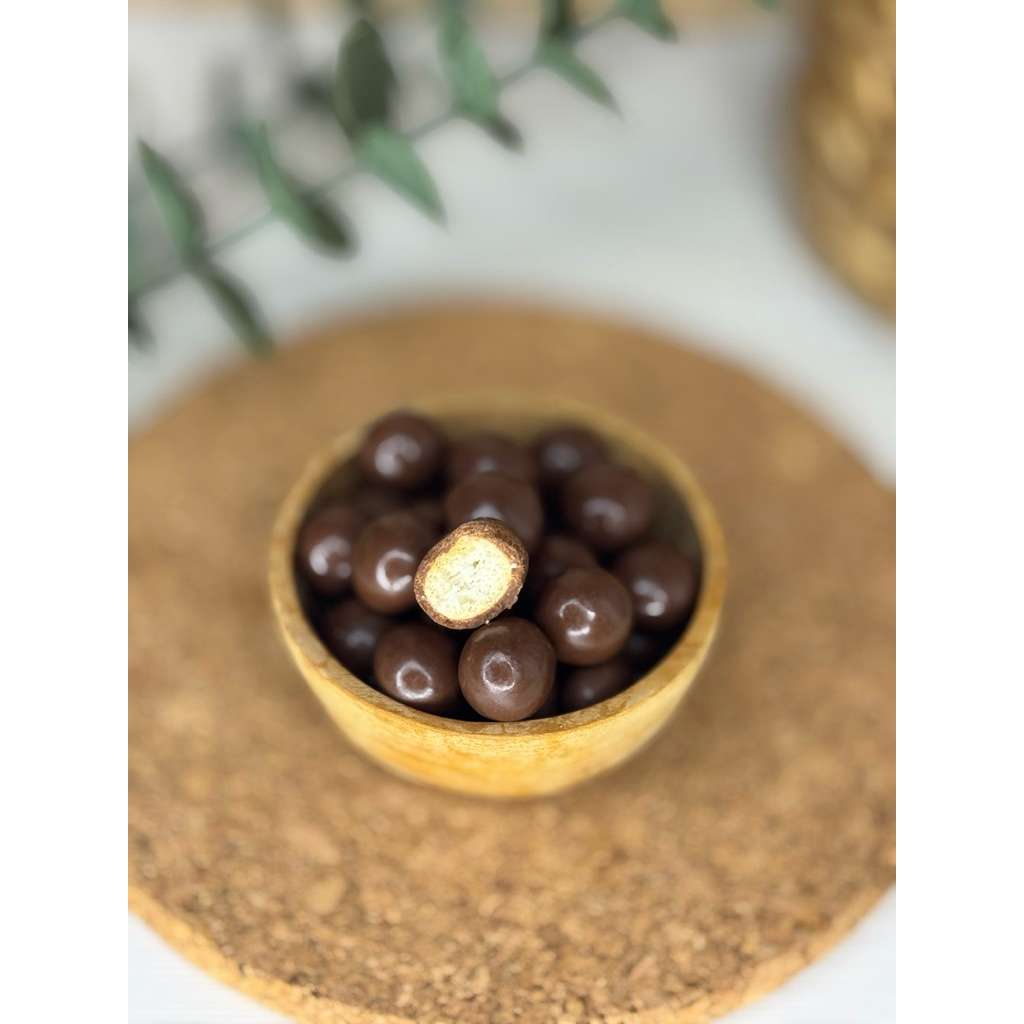 

COCOA cokelat mix campuran 3 varian Biskuit, Almond dan Batu