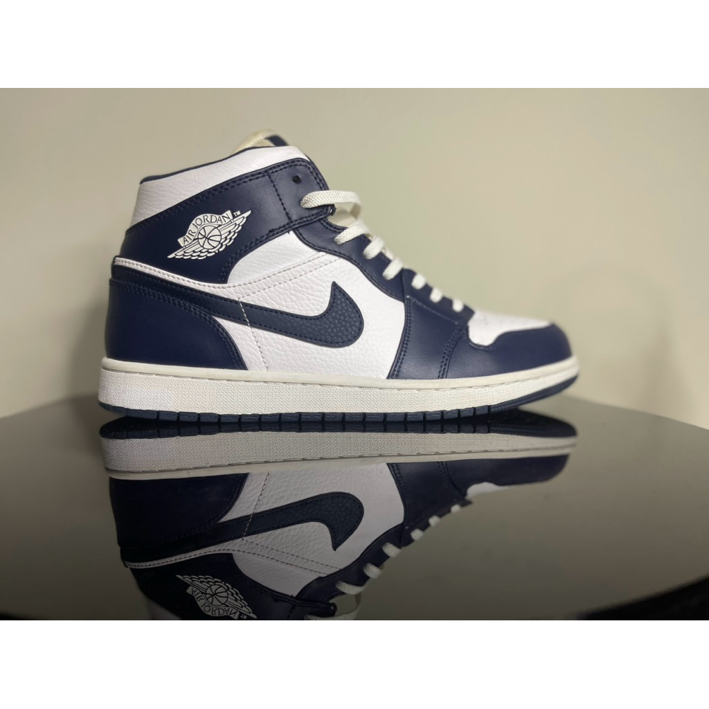 Nike Jordan 1 Mid OBSIDIAN WHITE