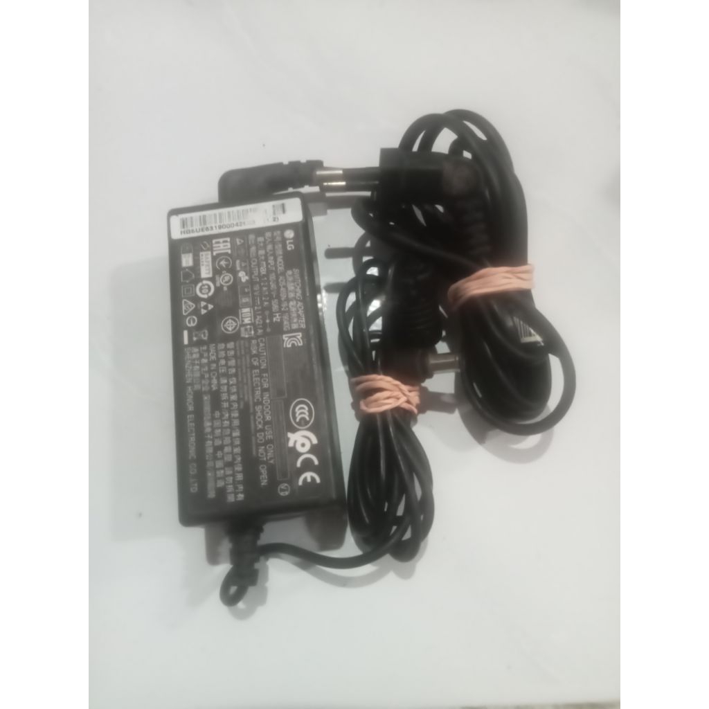 Adaptor Monitor LG, ACER, LENOVO, TOSHIBA Ori Bekas Normal