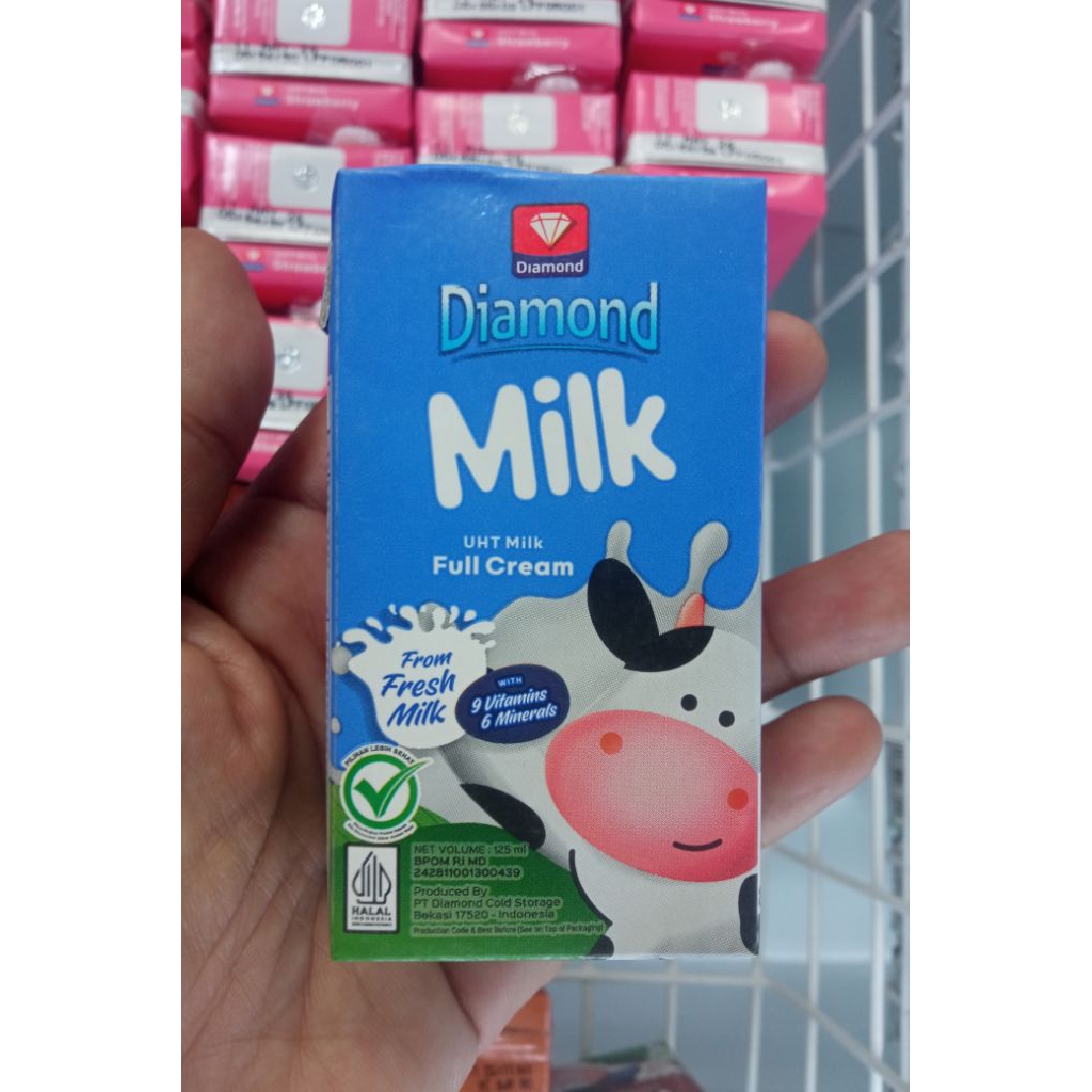 

SUSU UHT DIAMOND MILK UHT FULL CREAM 125 ML 1PCS