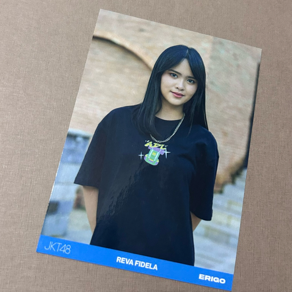 Photopack Adel JKT48 x Erigo