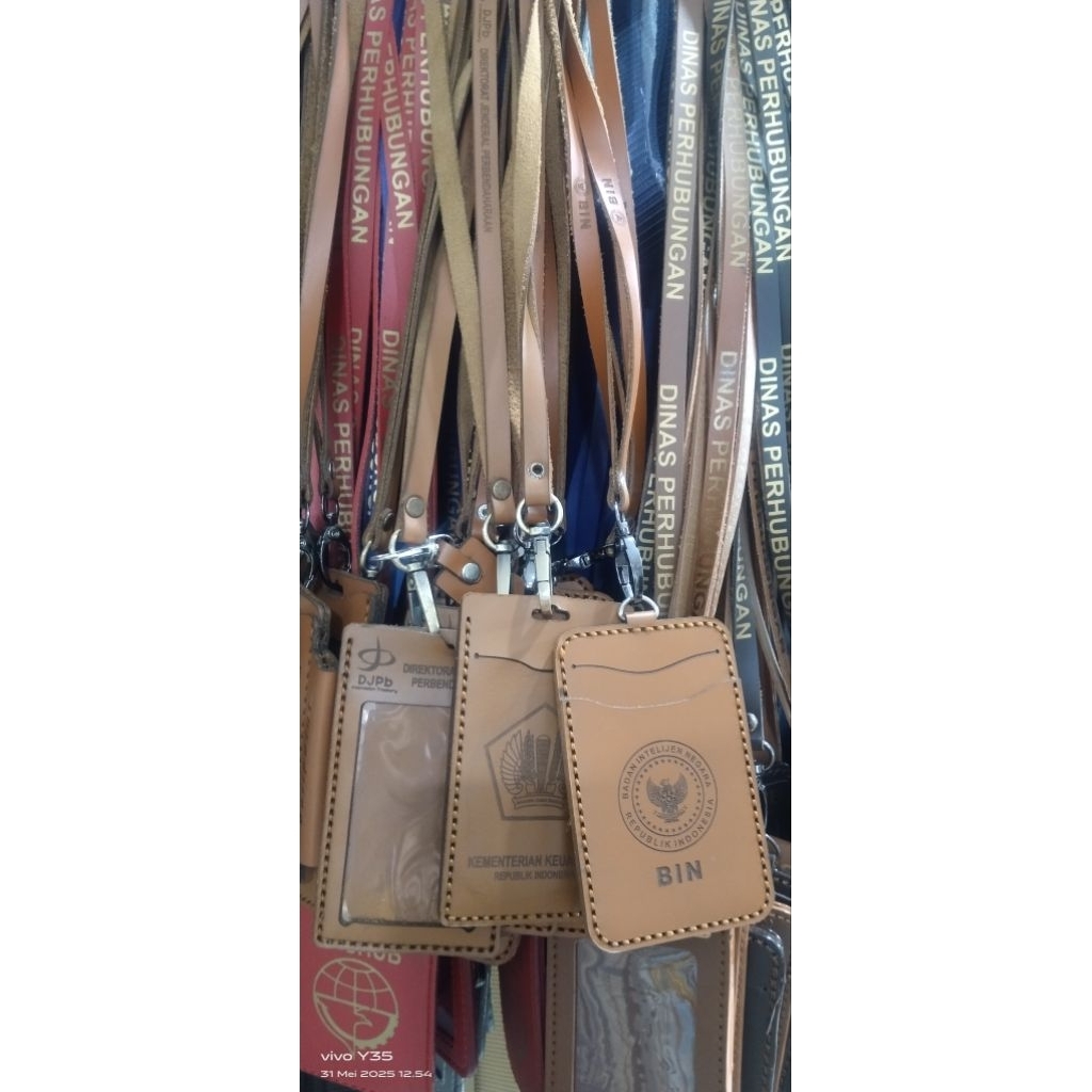 

lanyard name tag tali id card