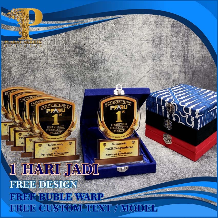 plakat akrilik custom, plakat akrilik, plakat wisuda, plakat custom, plakat penghargaan, plakat