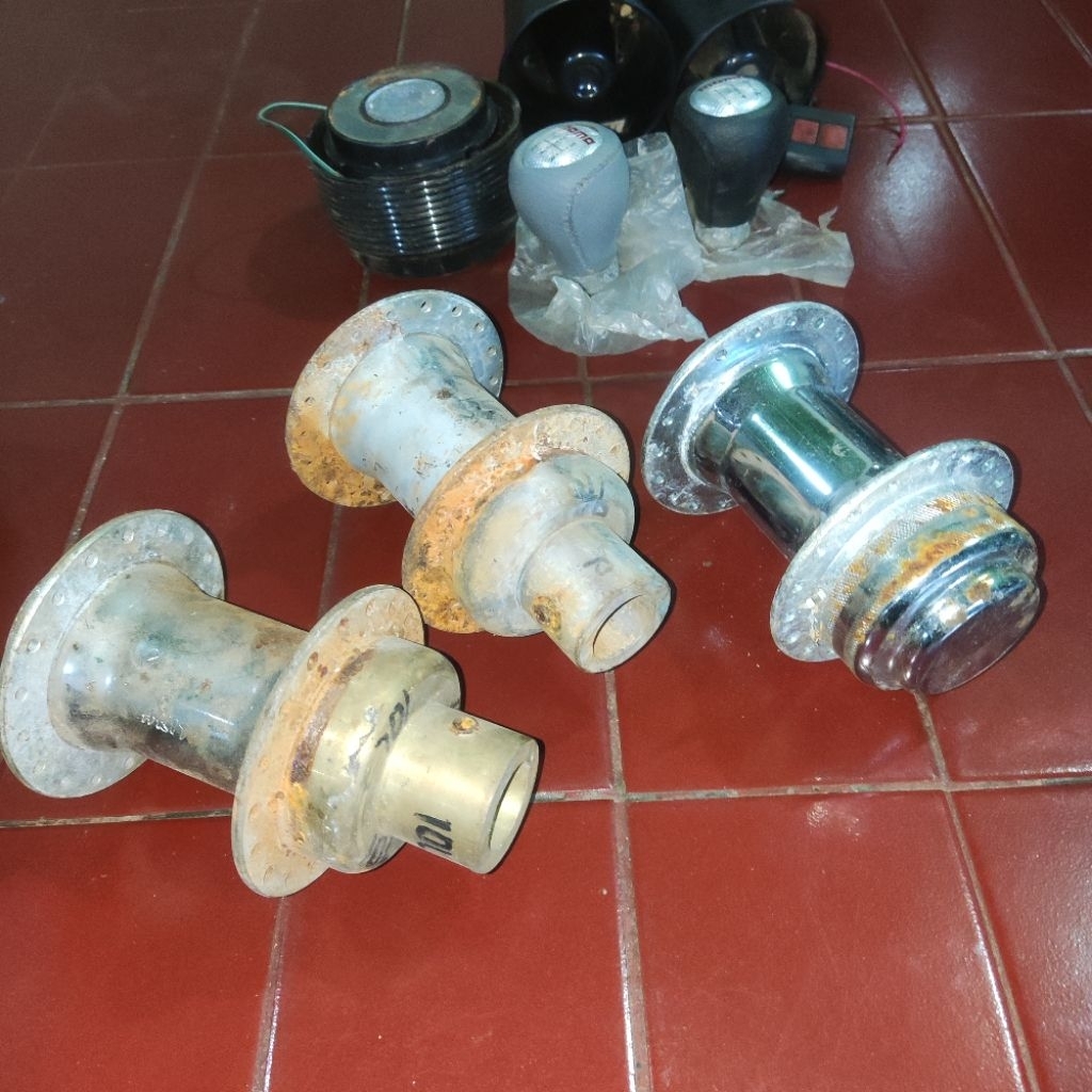 tromol becak dan laker becak