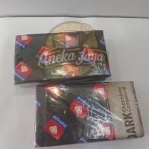 

ADY78 COKLAT BLOK DIAMOND REPACK 1 KG/ DIAMOND CHOCOLATE COMPOUND REPACK +- 1 KG