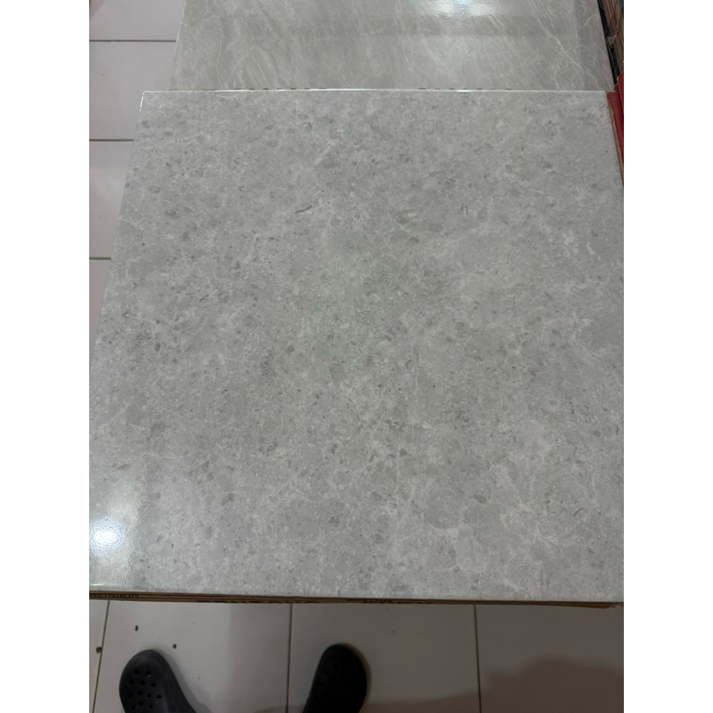 promo keramik 50x50 Asia tile, mulia, platinum, ikad