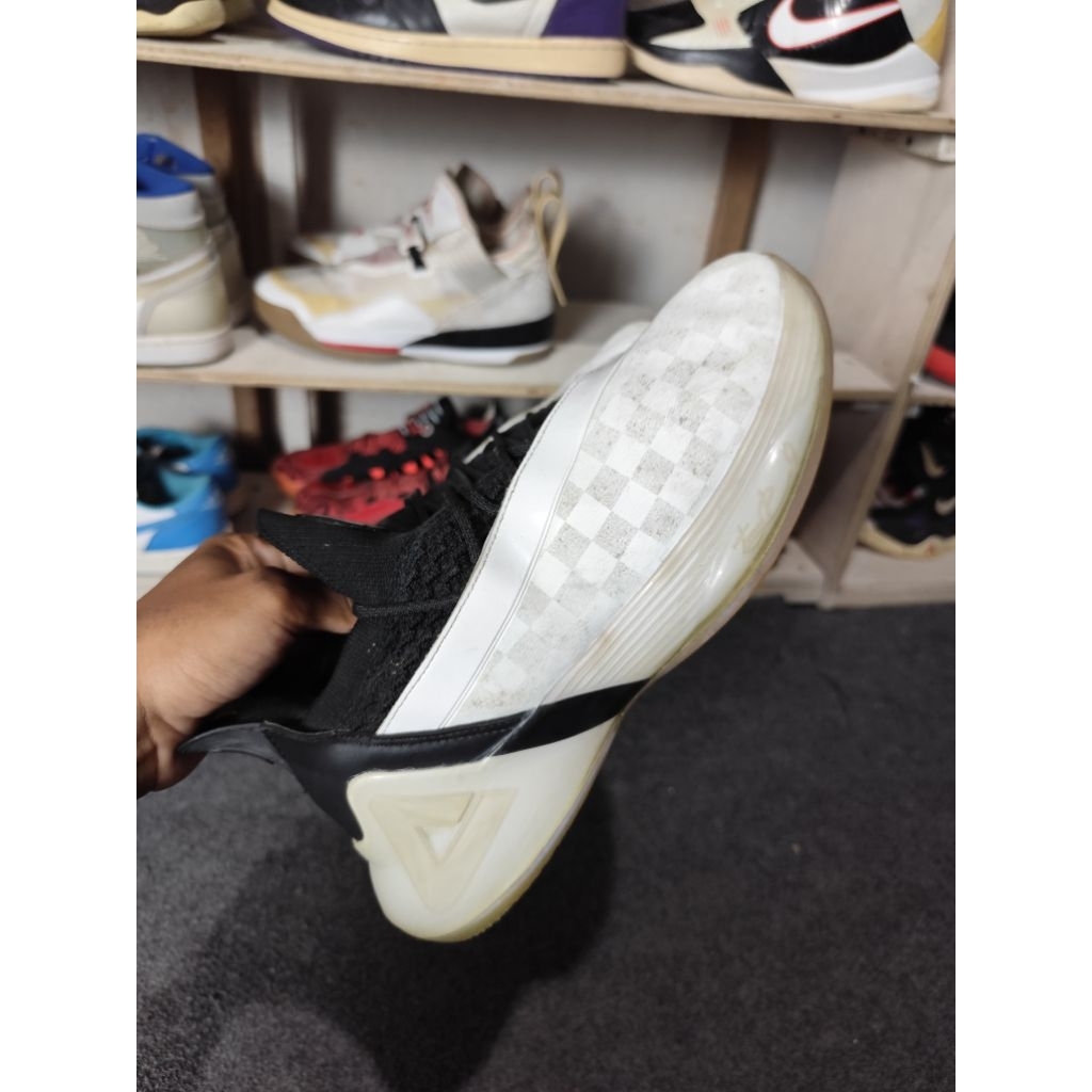 sepatu basket peak tp 7