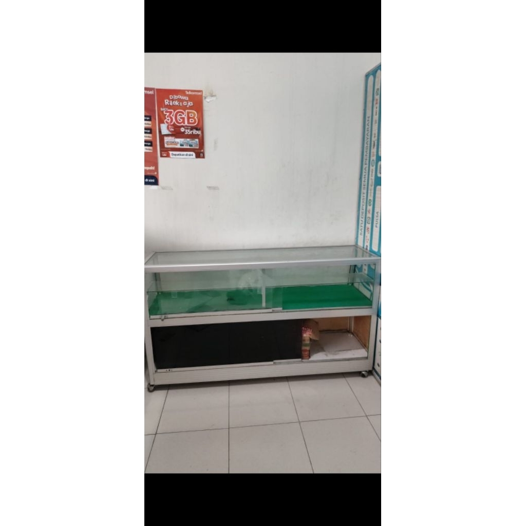 Etalase Konter / Etalase Pulsa