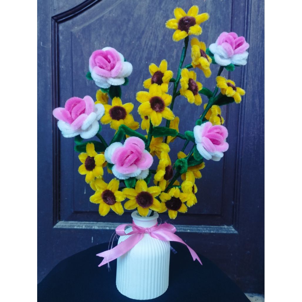 Bunga Pot | Bunga Bulu | Bunga Hiasan | Bunga Ruang Tamu