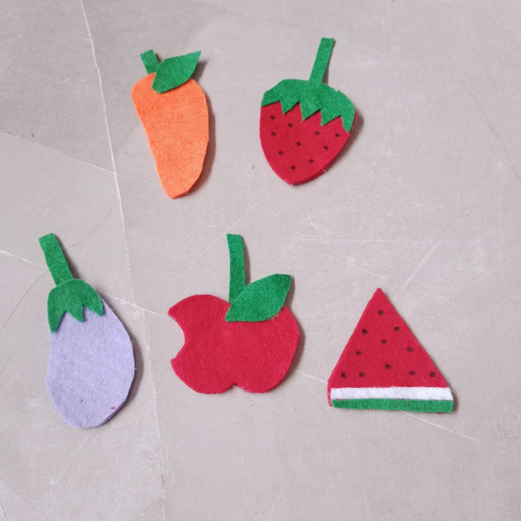 aplikasi buah kain flanel