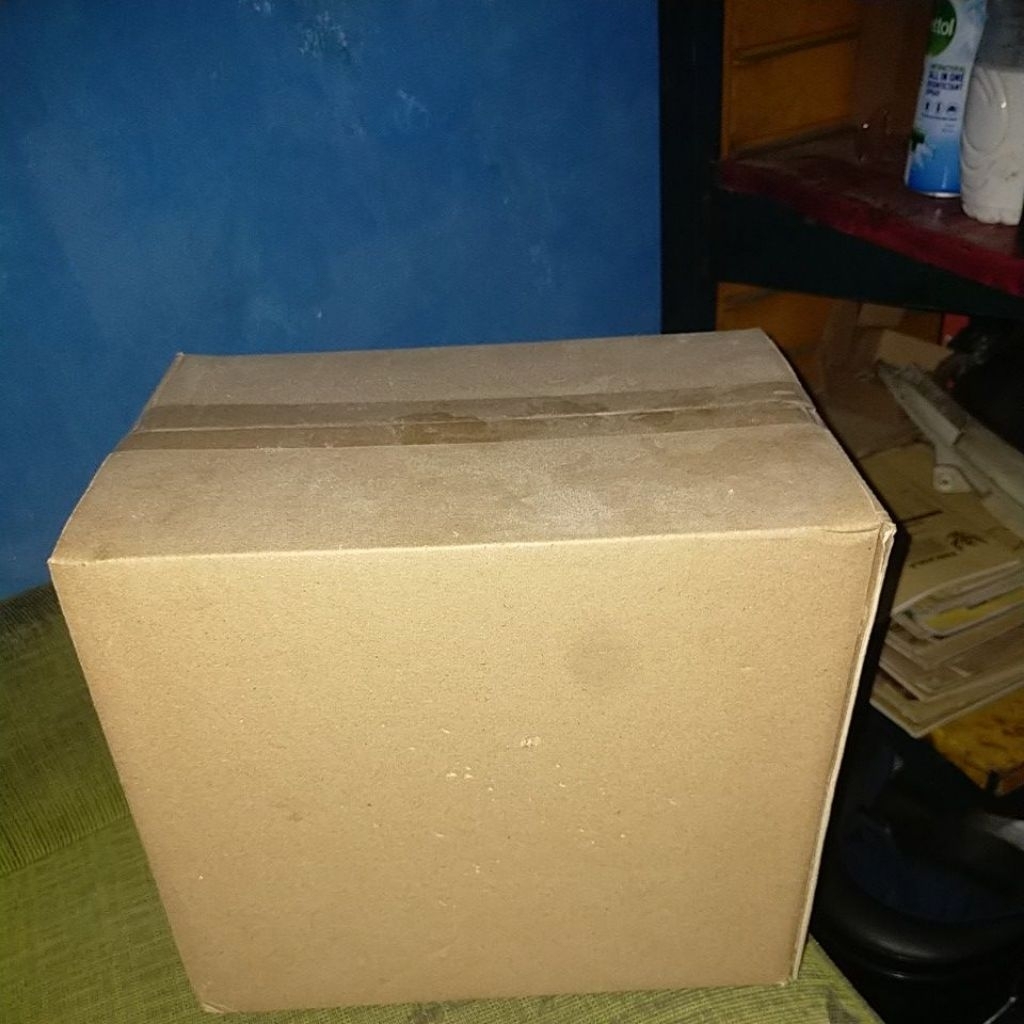 

kardus packing ukuran 29,3x20,4x25,7cm