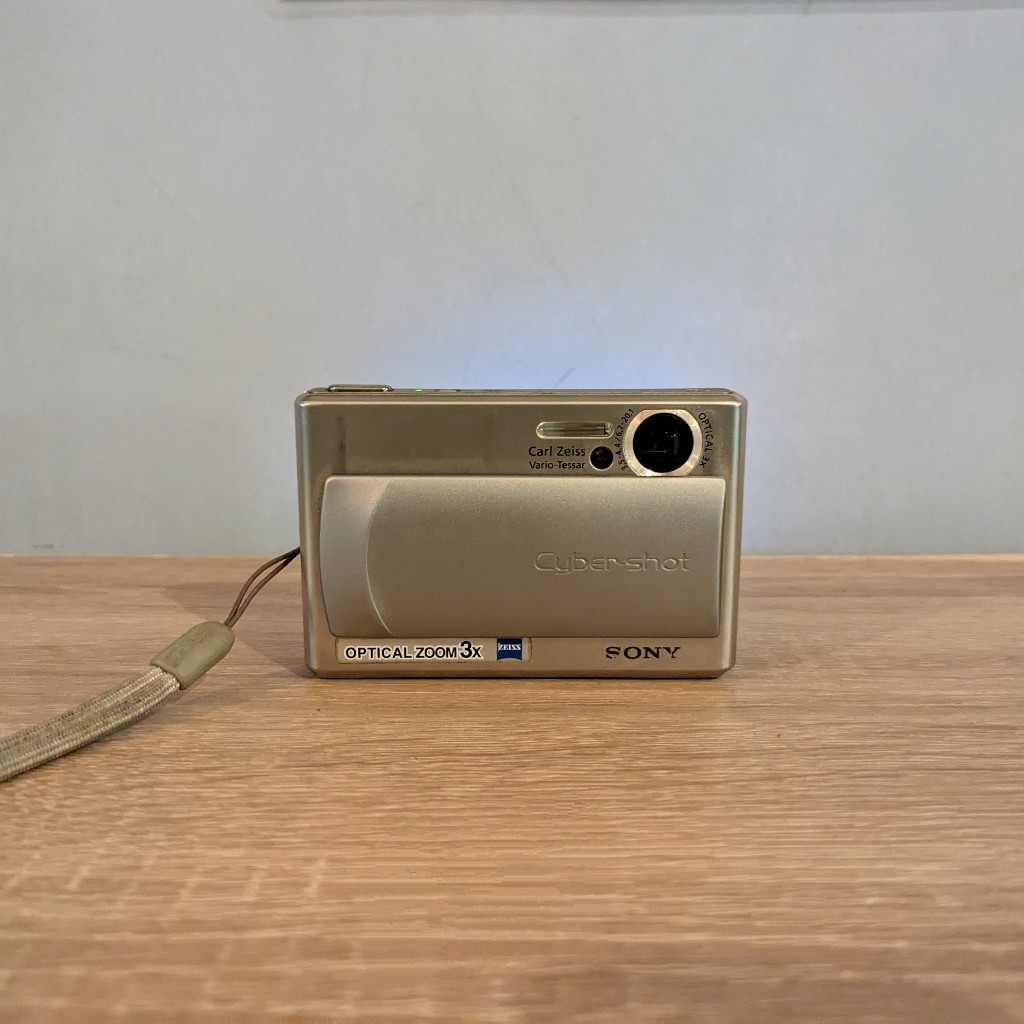 Sony Cybershot DSC-T1 Kamera Digital Digicam