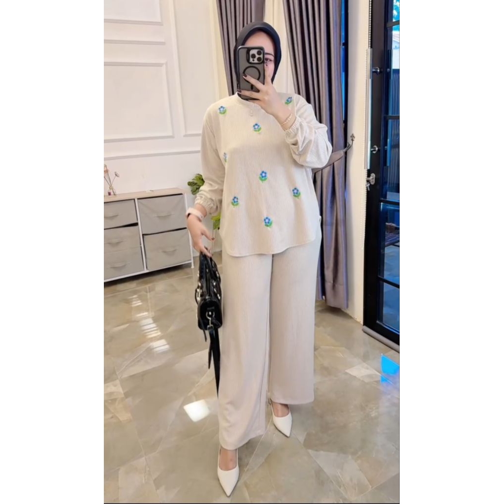 setelan kaos knit rajut import bordir bunga cantik