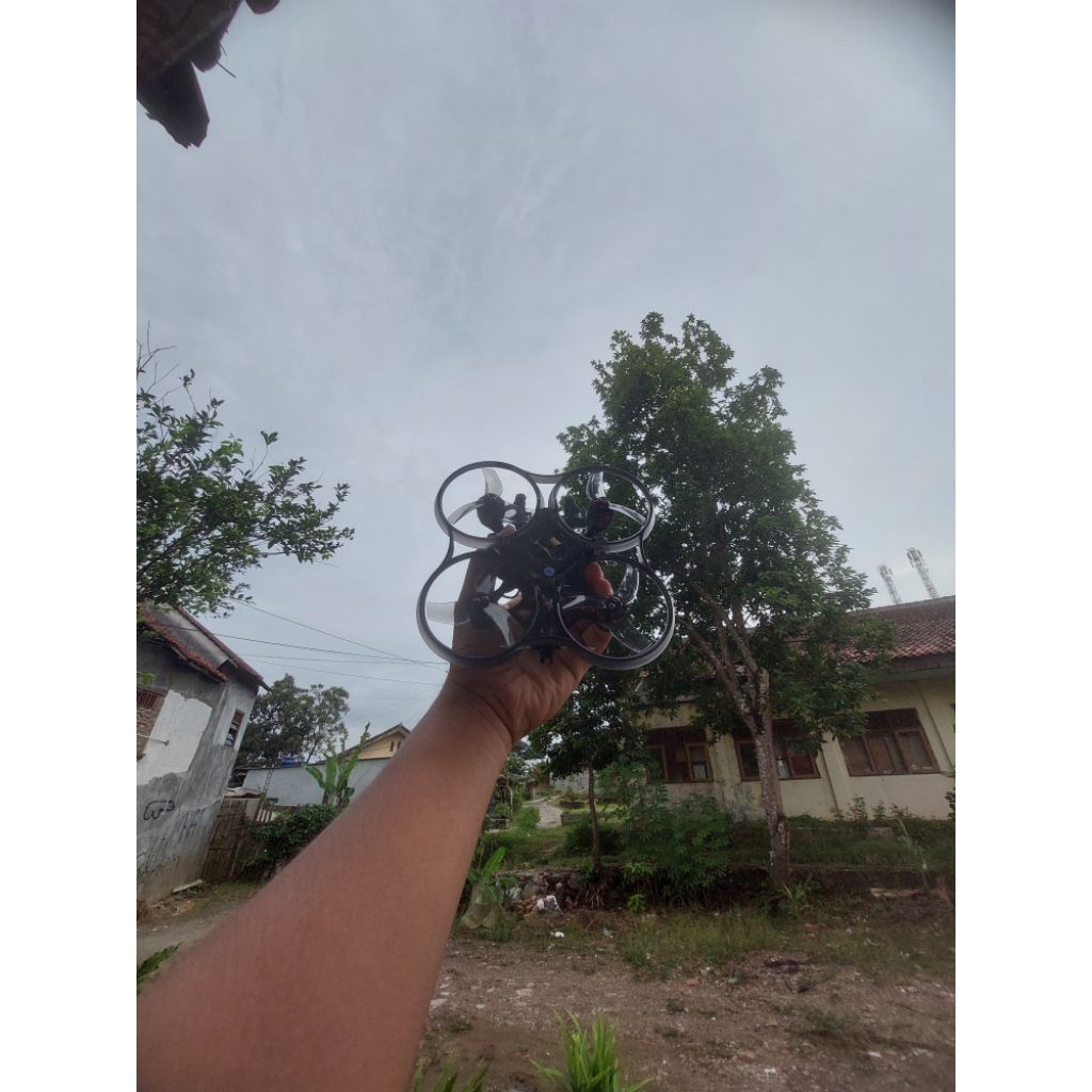 Drone FPV rakitan