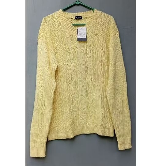 sweater soft yellow