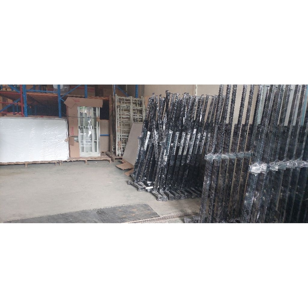 

Kaki Whiteboard 120 x 240 Standing Papan Tulis