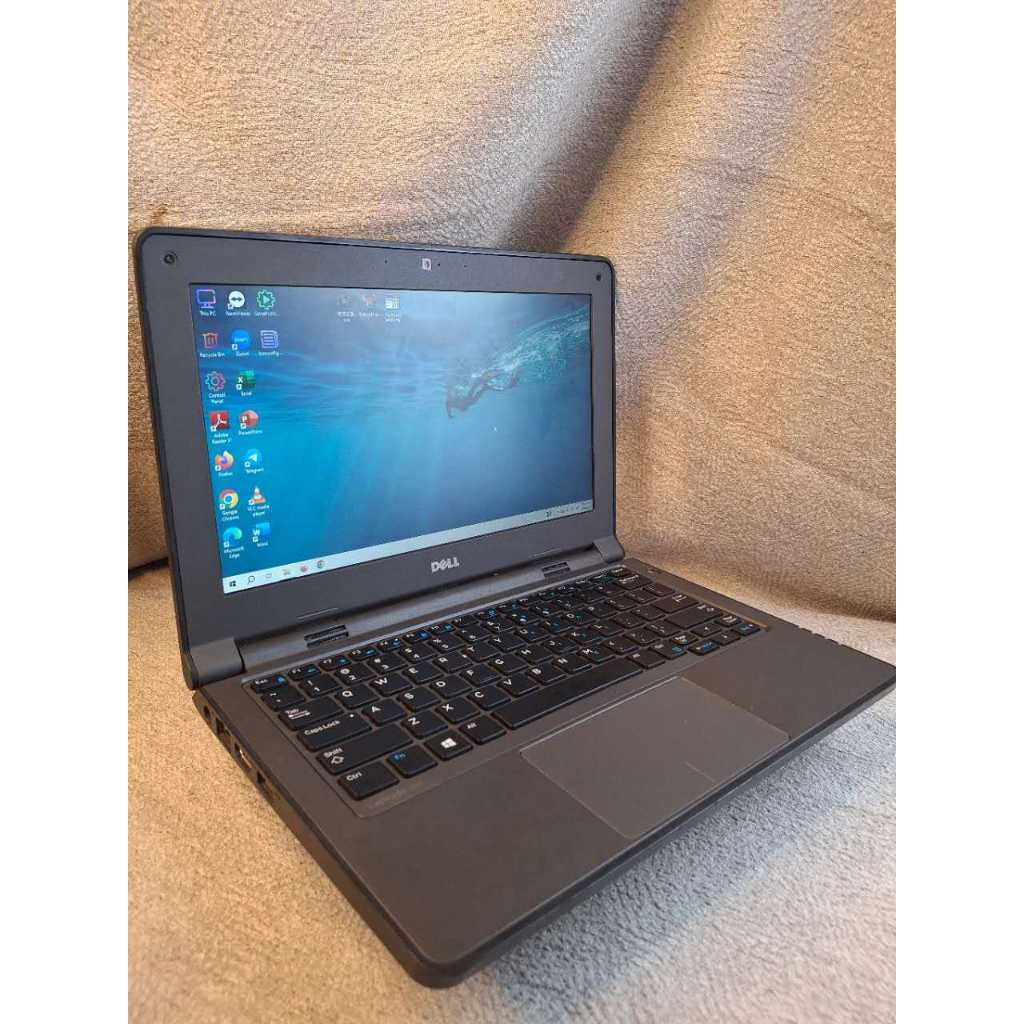 Laptop DELL 3150 windows Intel Celeron