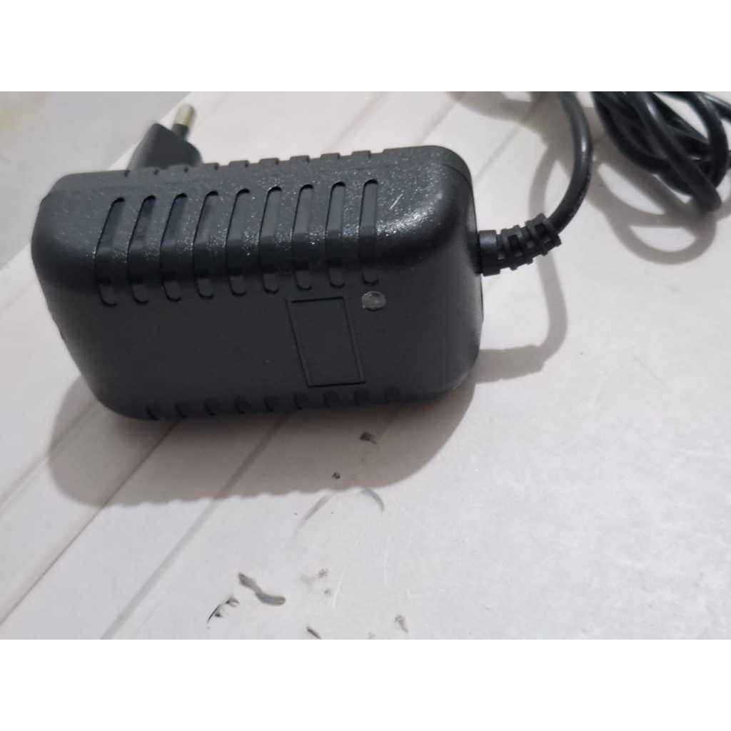 Adaptor 9V 2A Power supply AC to DC adapter 9volt 2amper 35135