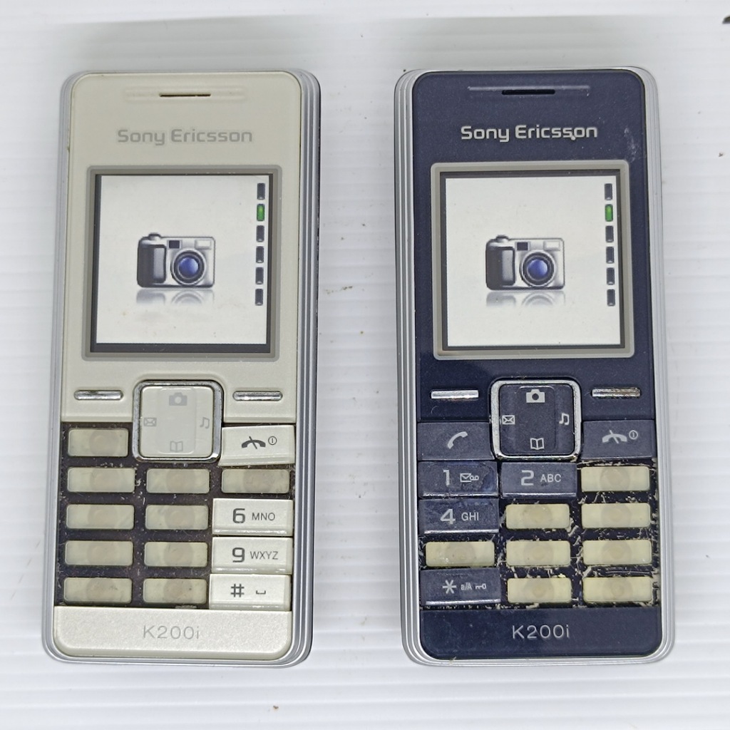 Marketpoint Dummy HP Handphone Pajangan Contoh Mainan Sony Ericsson K200