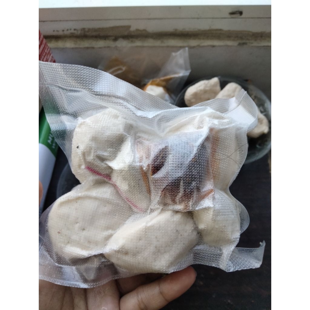 

basreng mentah Chili oil isi 6 butir basreng mentah MAZFOOD