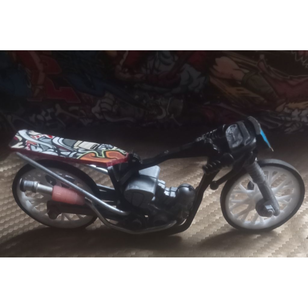 mainan miniatur motor drag racing bike motif random