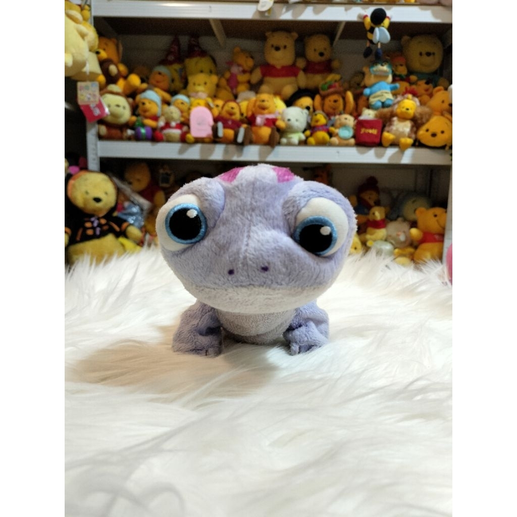 boneka Pascal film Tangled elektrik brand Disney original like new