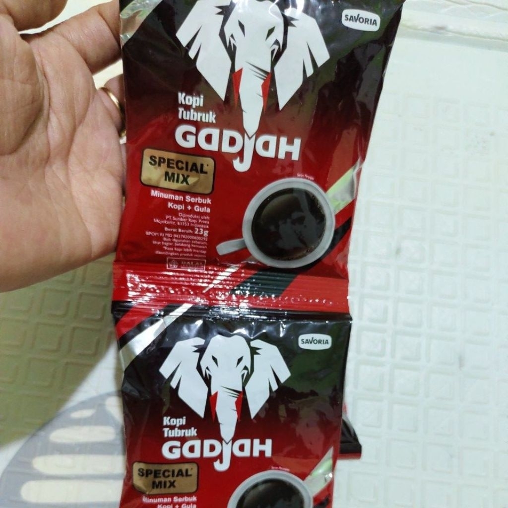 

KOPI TUBRUK GADJAH SPESIAL MIX 23g