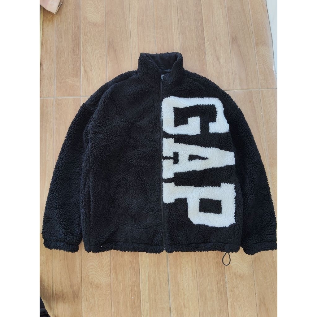 jaket sherpa GAP