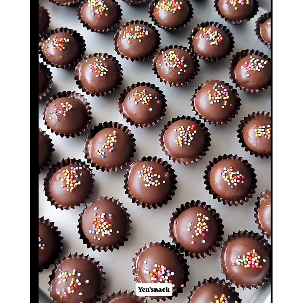 

Choco ball cookies/kue kering lebaran/bukan pake roti halal 100%