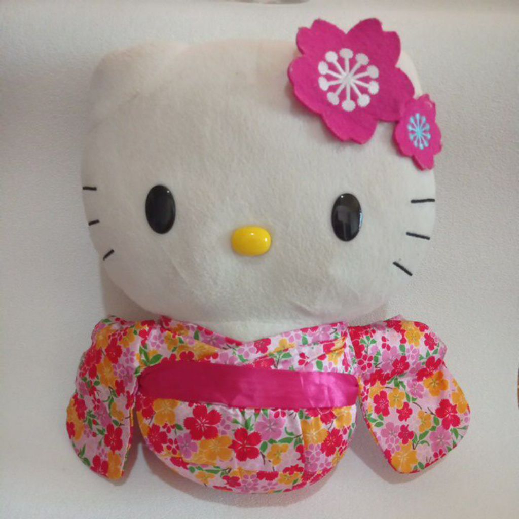 Boneka Hello Kitty kimono/ Hello Kitty sakura