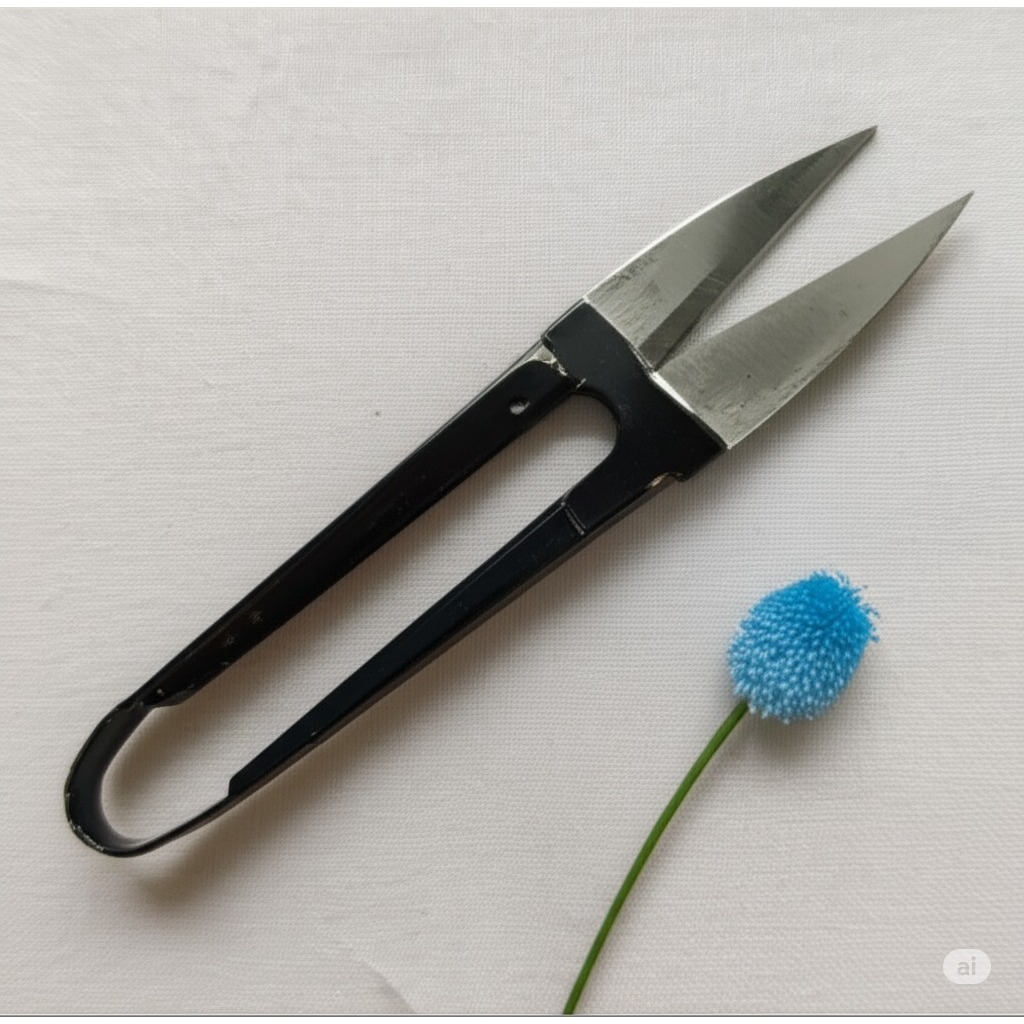 

Gunting Benang / Pemotong Benang / Thread Cutter