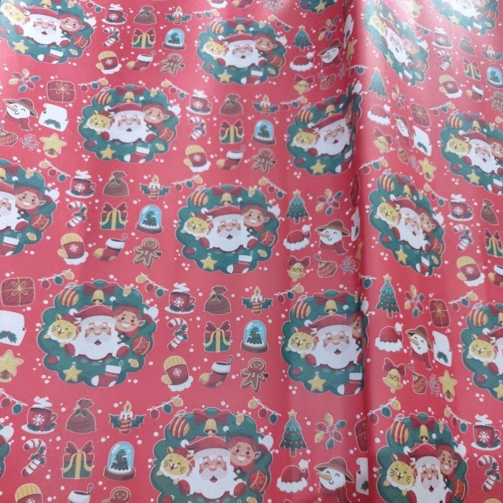 

kertas kado doff motif christmas