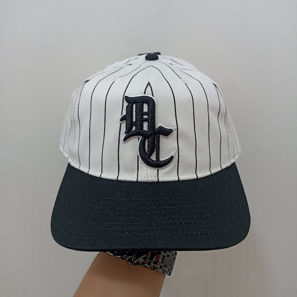 Topi Pria DC SHOES Dugout