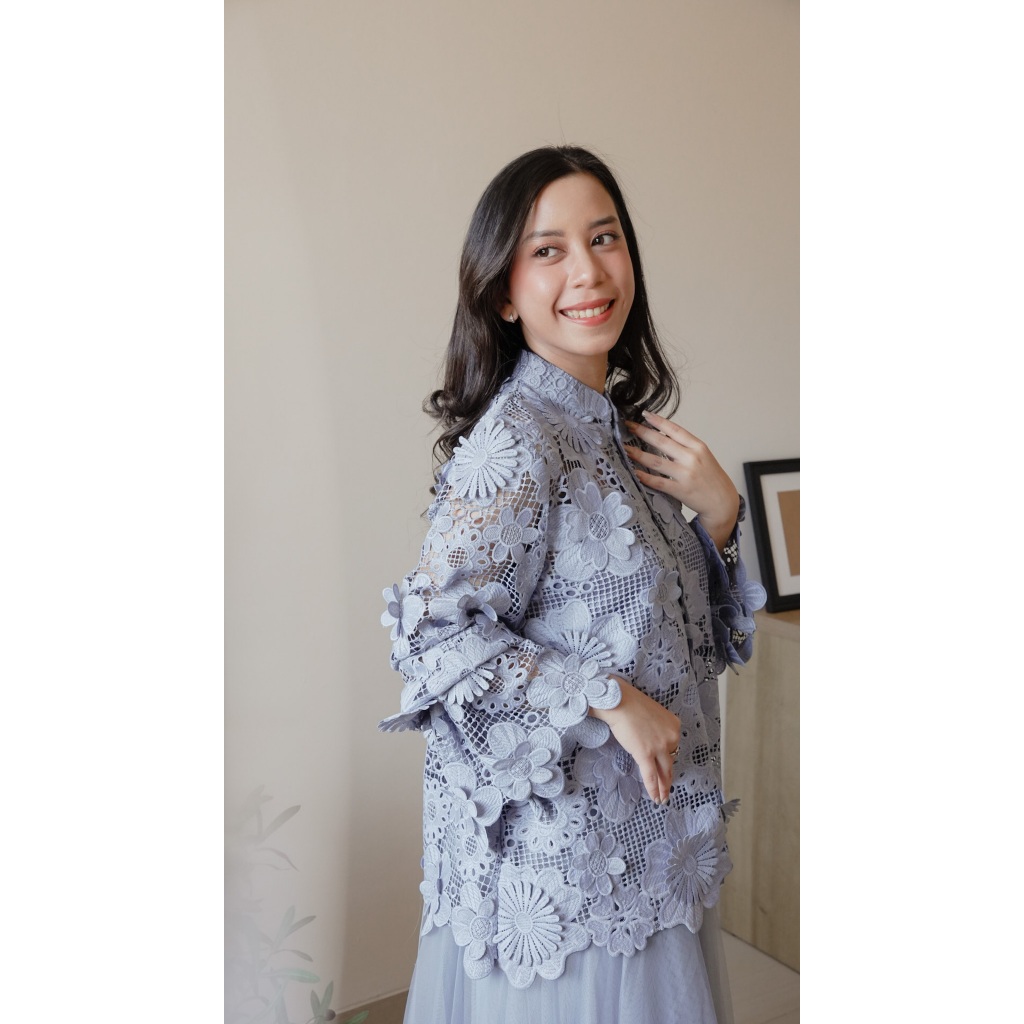 SarahDewanto Kebaya Prada 3D Biru