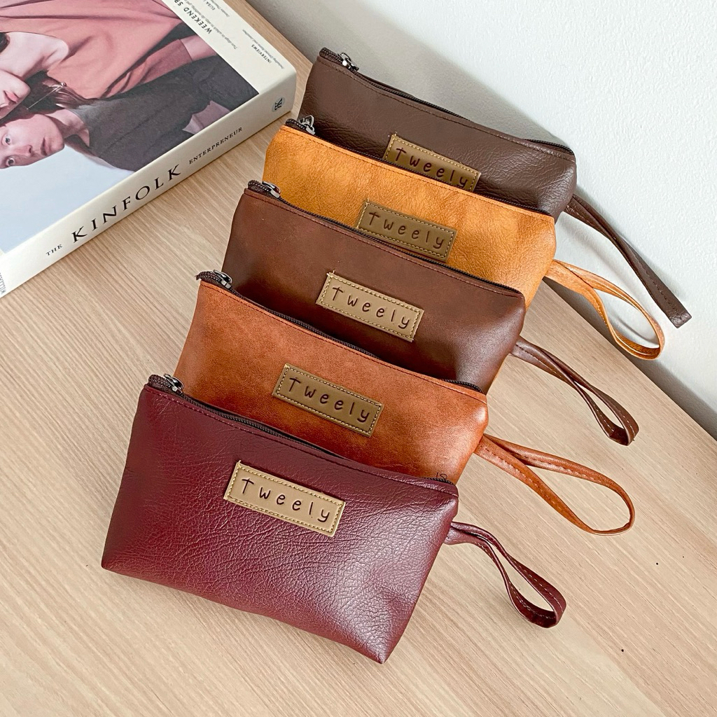

Pouch / Tempat Pensil by tweely
