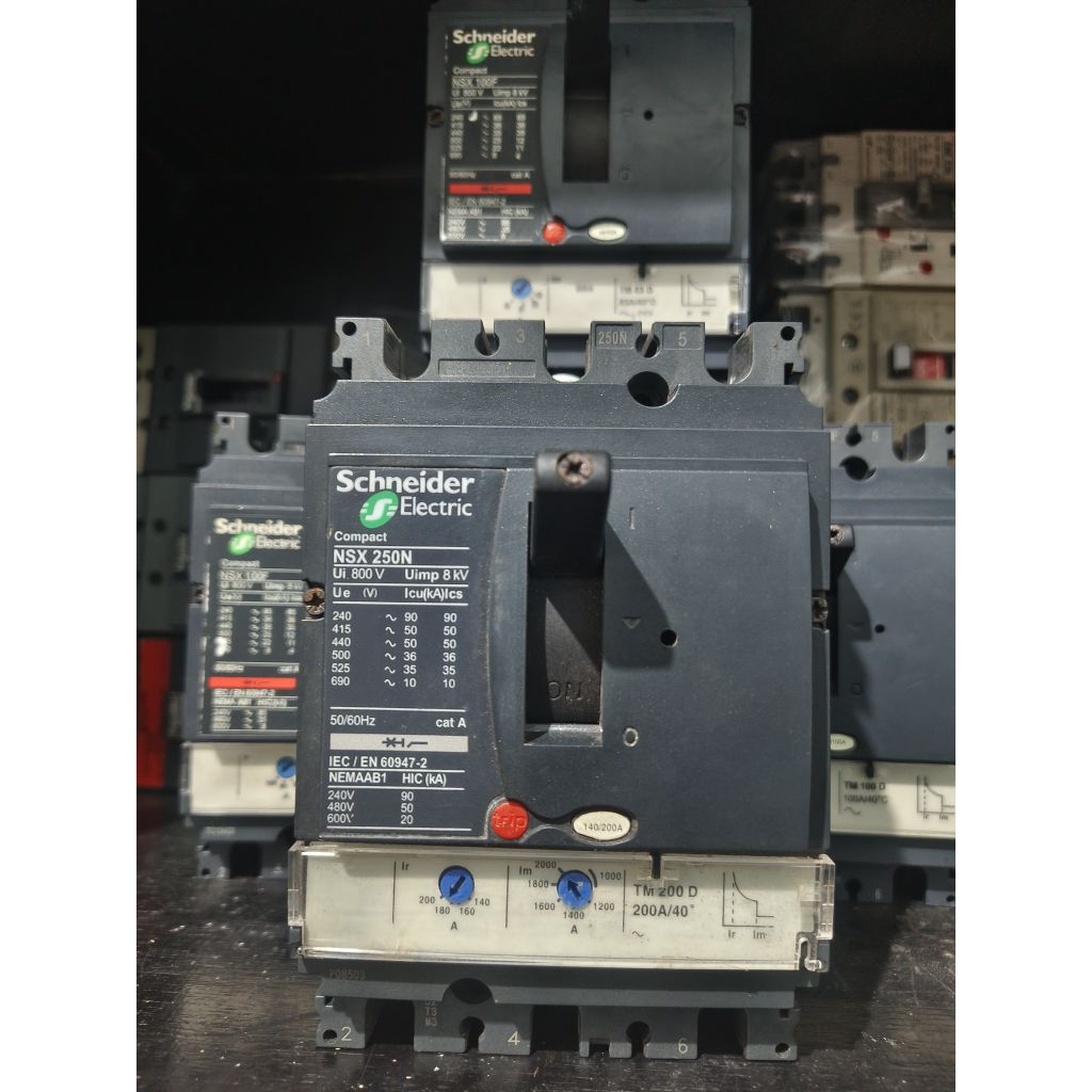 MCCB BREKER SCHNEIDER NSX 100F 63A 100A 200A 3P Barang second/bekas