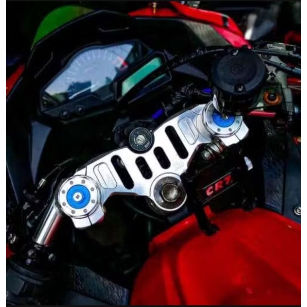 SEGITIGA ATAS TRIPLE CLAMP CNC NINJA 250FI Z250 RACEPRO