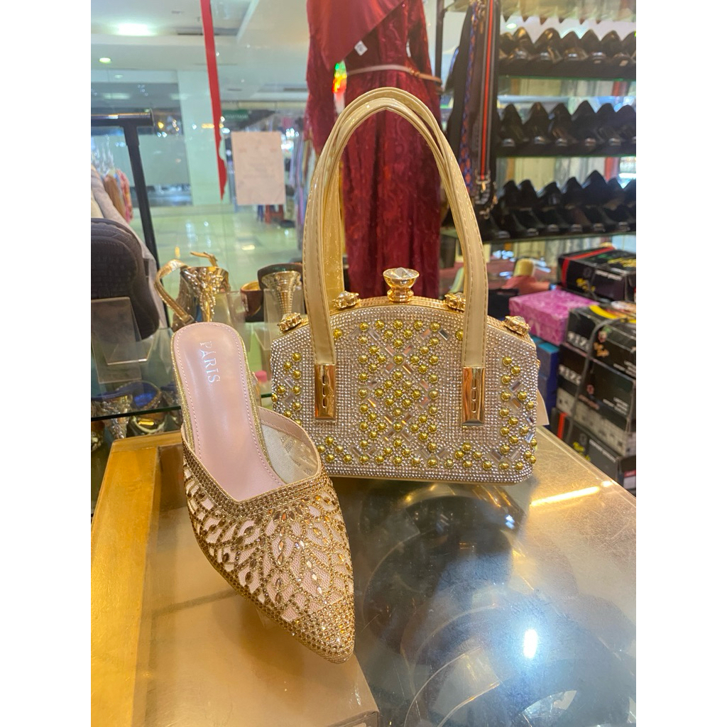 PAKET HANTARAN SENDAL DAN TAS PENGANTIN GOLD 3625