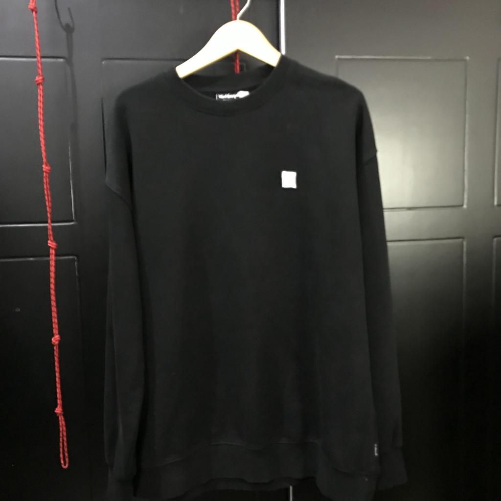 crew neck mark gonzales XL hitam logo
