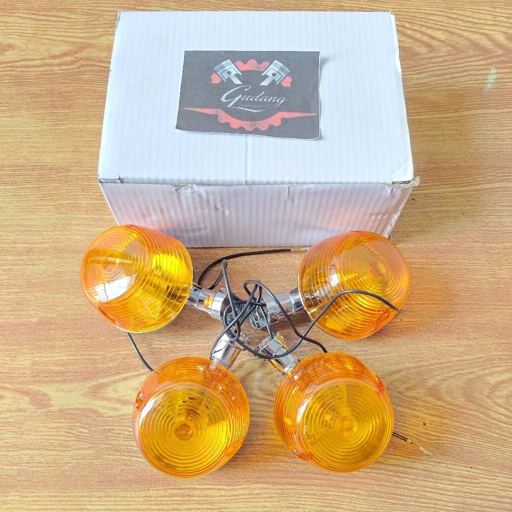 LAMPU SEN SEIN 4 PCS SET DEPAN BELAKANG HONDA CB100 CB125 CB 100 CB 125 BENLEY 110
