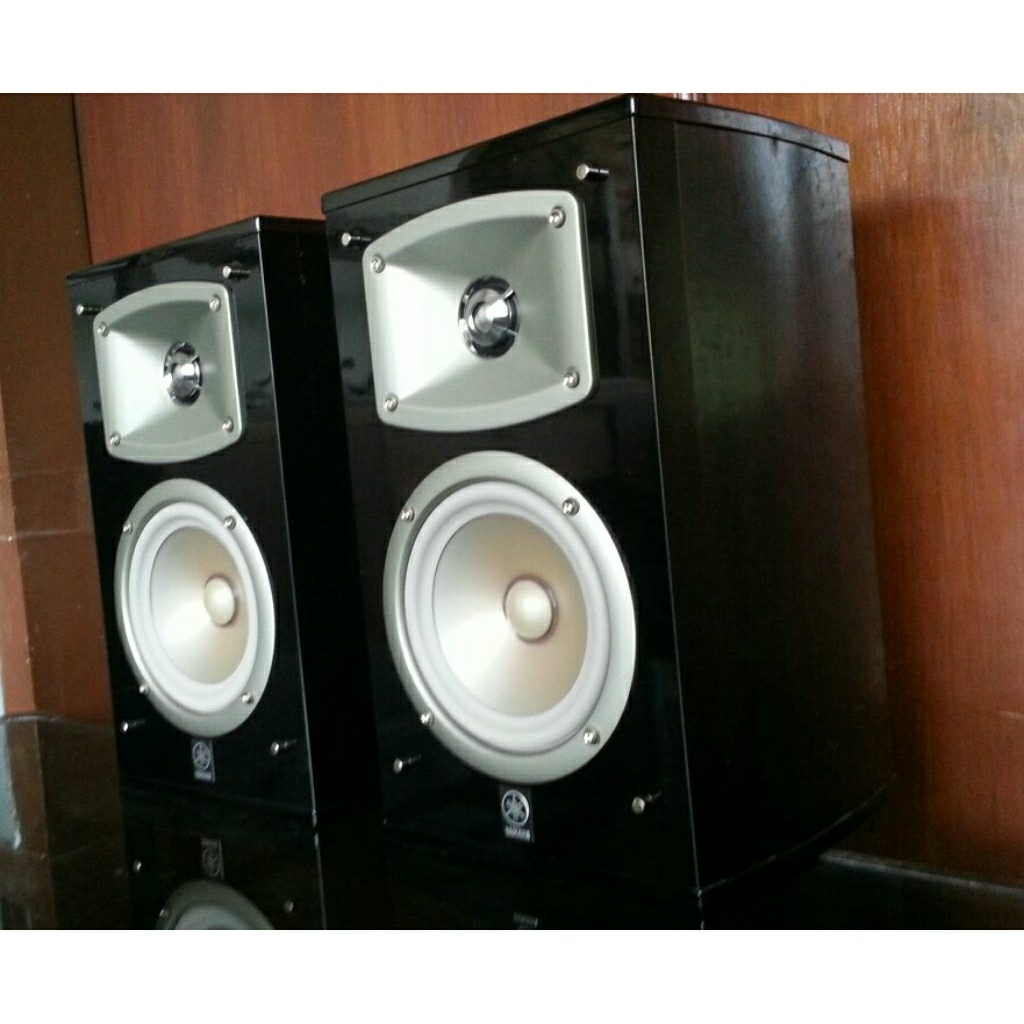 Bookshelf Speaker Yamaha NS-333 Piano Black